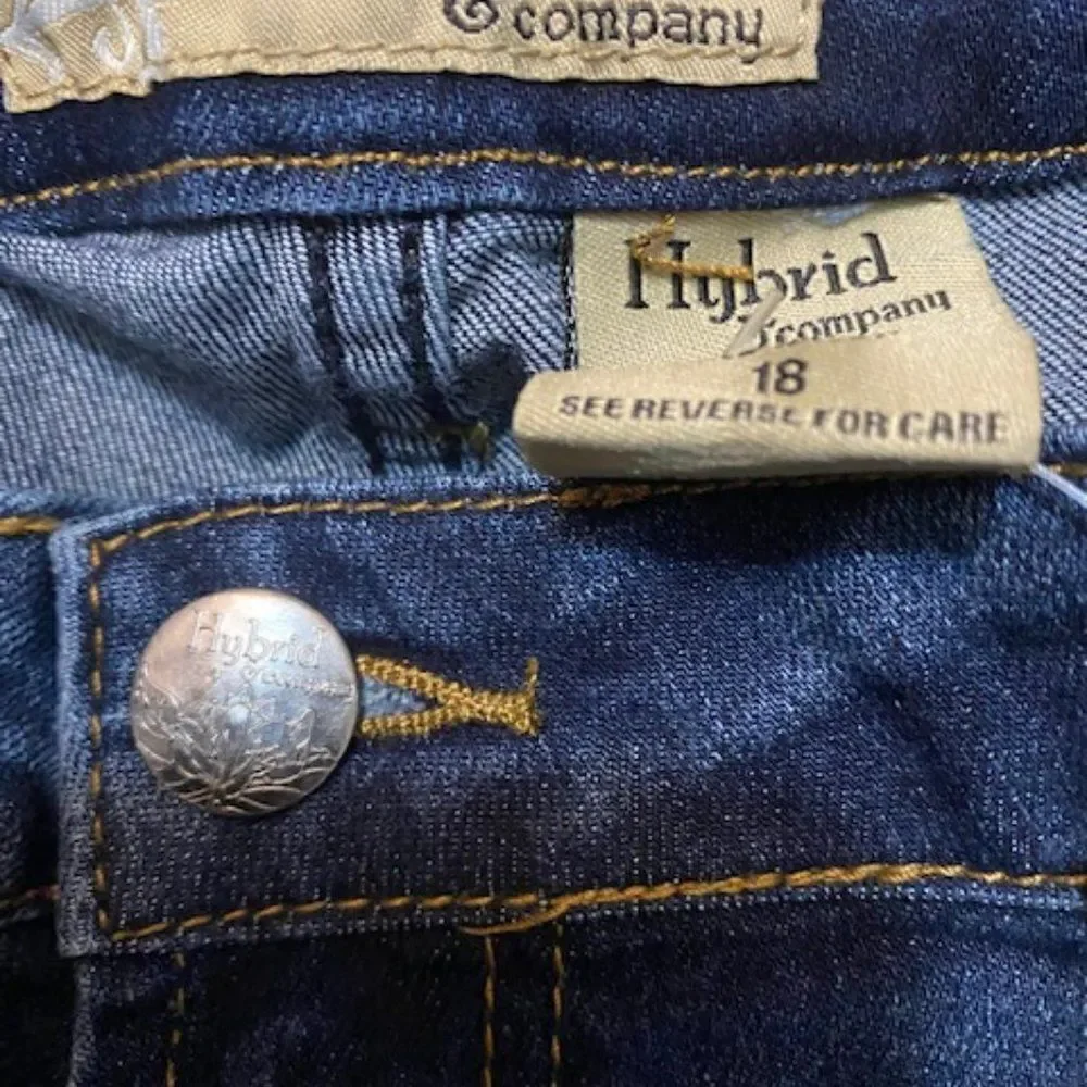Hybrid & Company distressed capri's jean, size 18